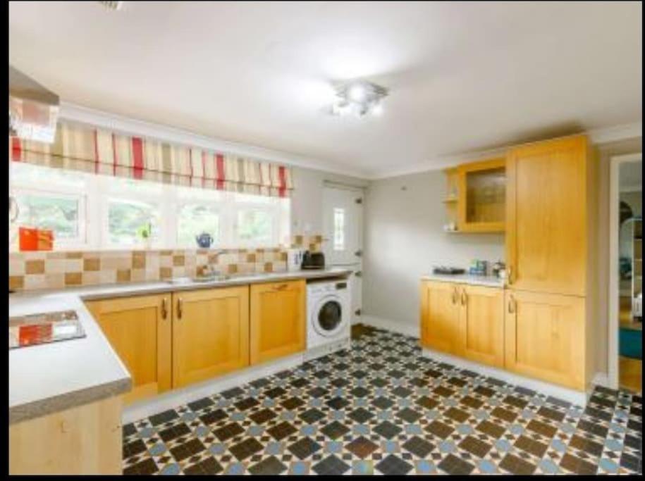 Willa The Nook Located In A Beautiful Garden Setting With Parking Stratford-upon-Avon Zewnętrze zdjęcie