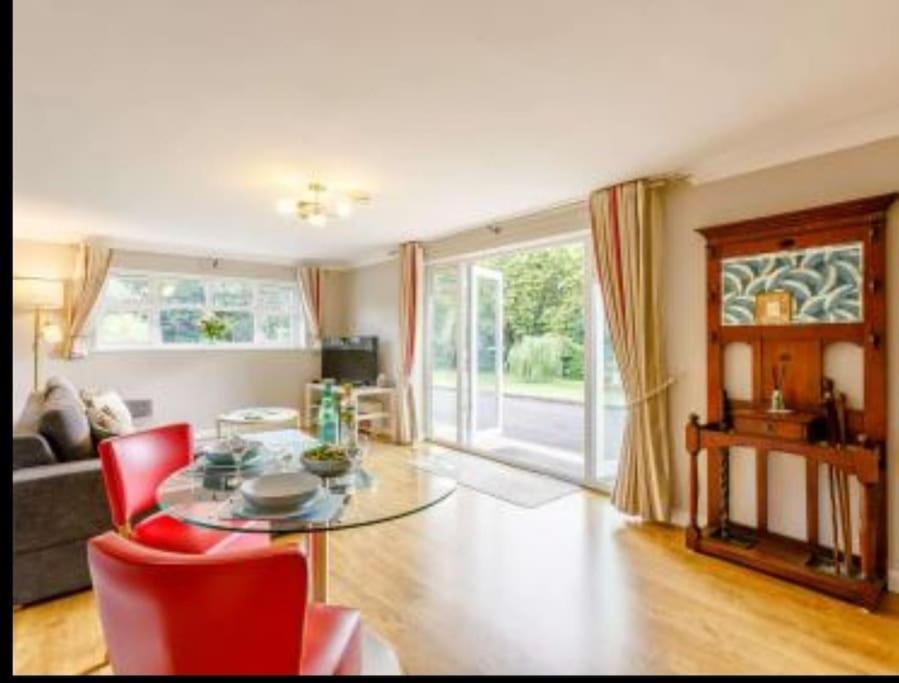 Willa The Nook Located In A Beautiful Garden Setting With Parking Stratford-upon-Avon Zewnętrze zdjęcie